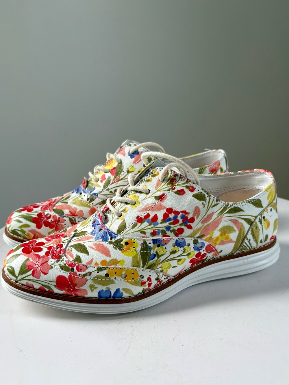Cole Haan OriginalGrand Floral Wingtip Oxford W25335 Size 5.5